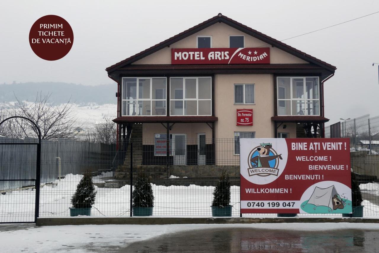 Motel Aris Meridian Piatra Neamt Ngoại thất bức ảnh